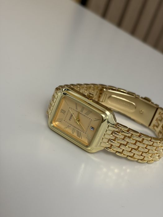 Ceas Fossil dama model 2025