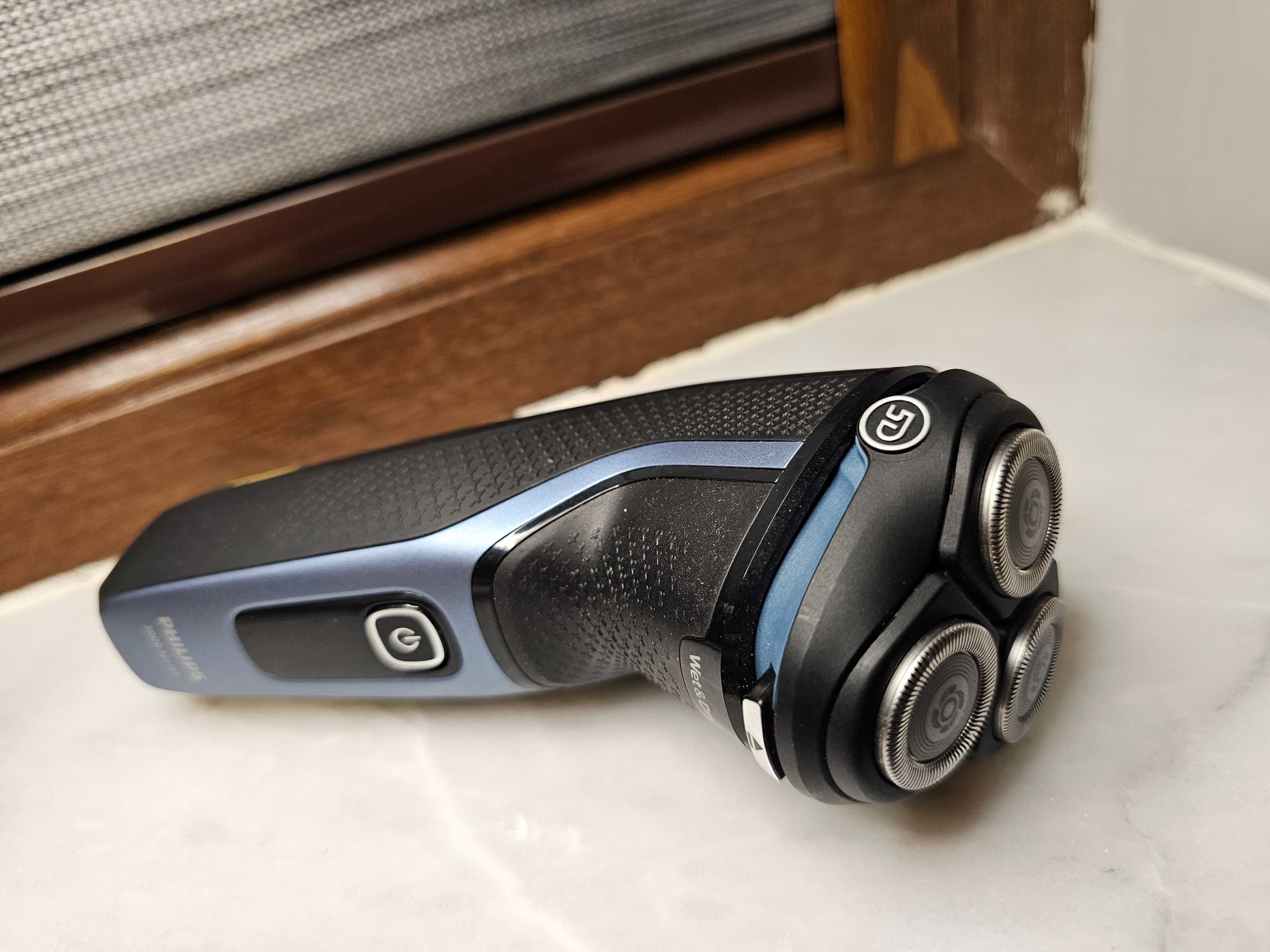 Самобръсначка Philips Shaver Series 3000 S3144/00,