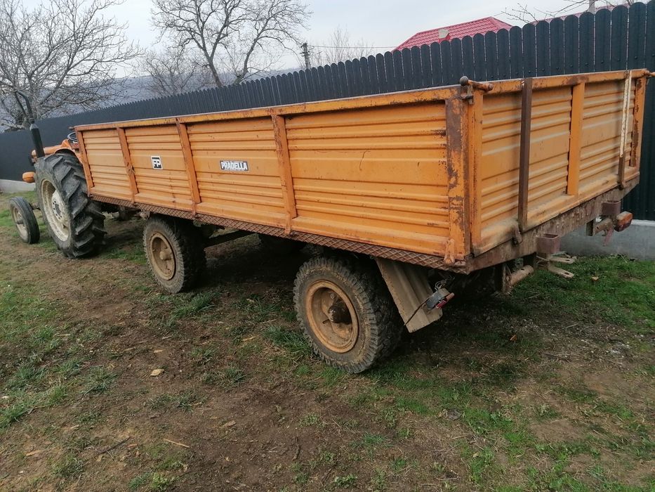 Remorcă pradella 4metri pe2 marcă ltaliana omologata 5 tone metri