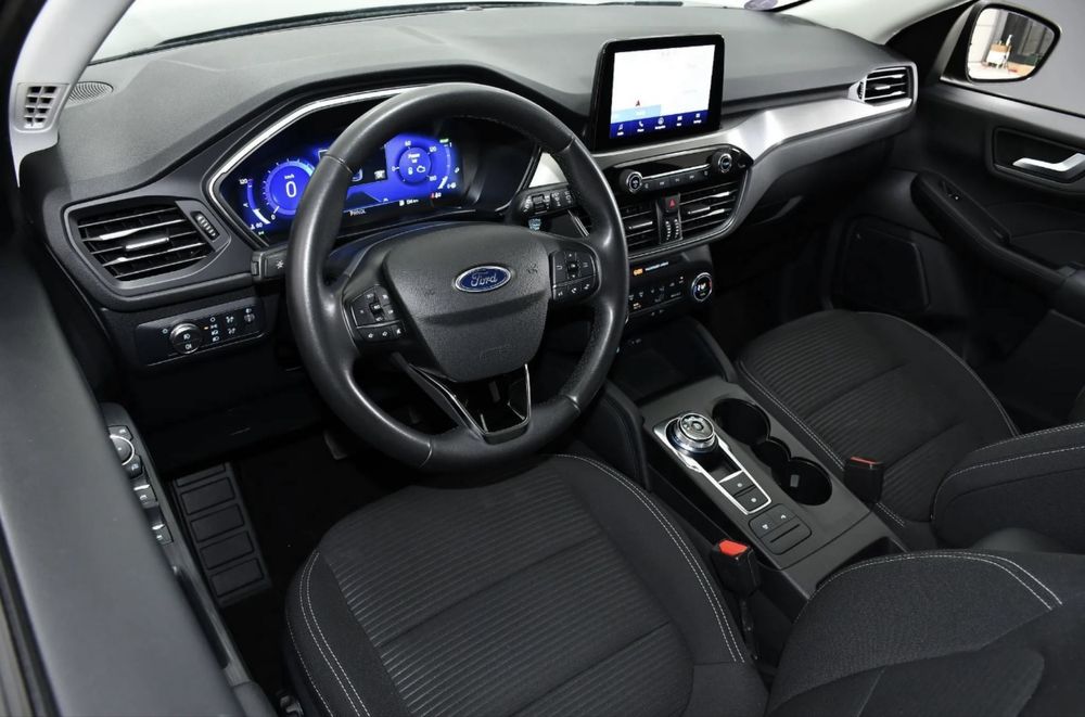 Ford kuga hibrid 2023 ( inmatriculat )
