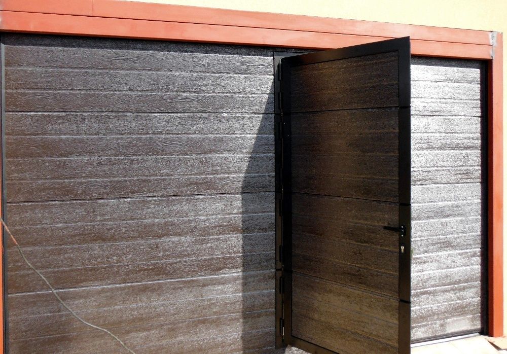 Usa sectionala izolata 2500L/2000H Maro, alb, antracit, argintiu