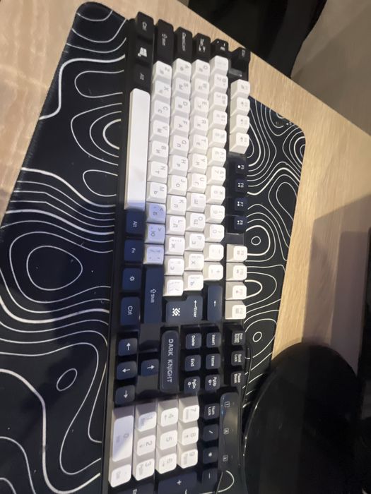 Продам мембранную клавиатуру.Новая не пользовался.С подсветкой