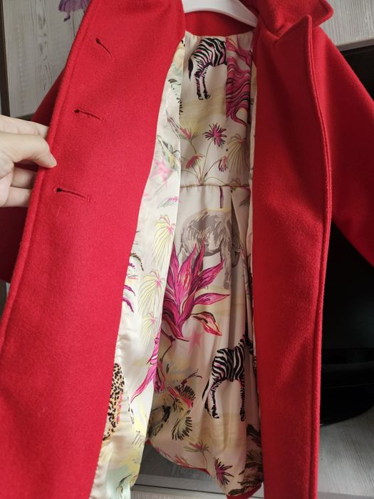 Hainuta stofa rosie 4ani  si pantofiori masura 28