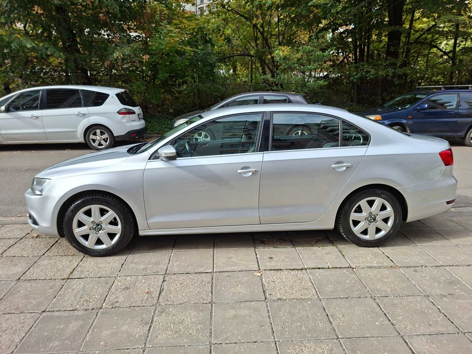 Vw Jetta 6; 2.0 дизел; 140 к.с.