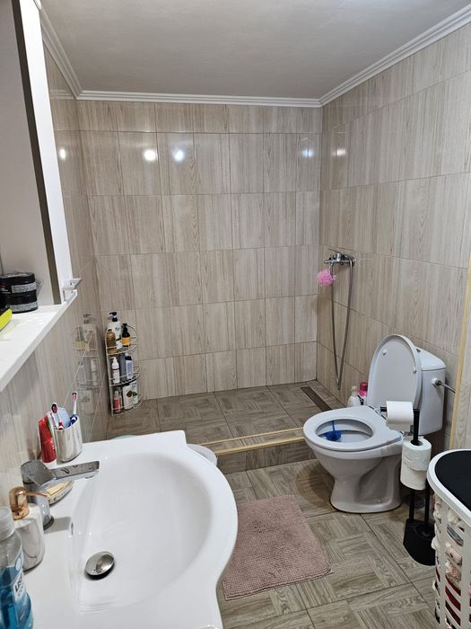 Casă de vânzare în Crișeni 65 mp