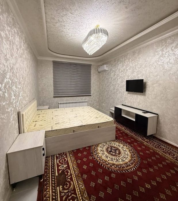 Yunusobod Turkiston metroga yaqin joyda kvartira bor