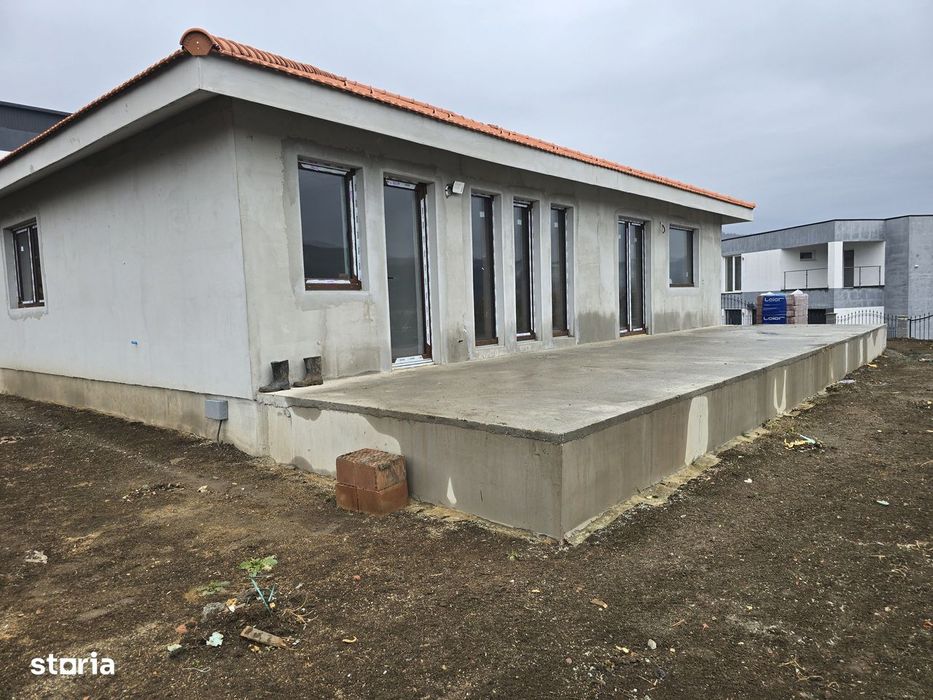 Casa 4 camere,2 băi,127 mp, 618mp teren,  0% comision