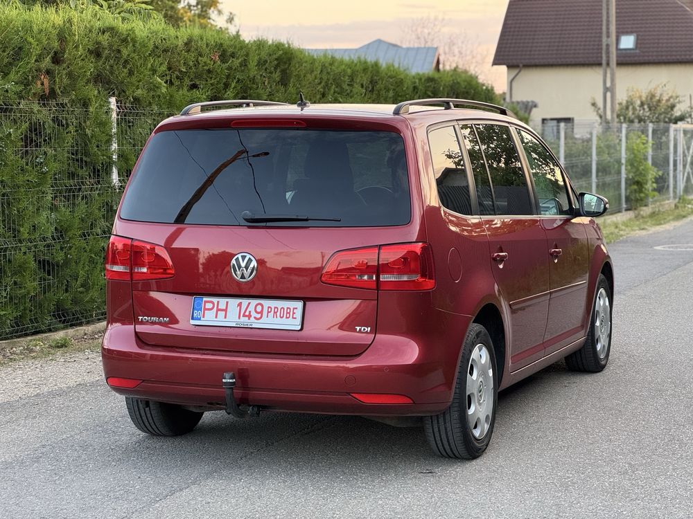 VW TOURAN 1,6 TDI / 7 locuri / 2011 / Euro 5 / Carlig / Posibil Rate