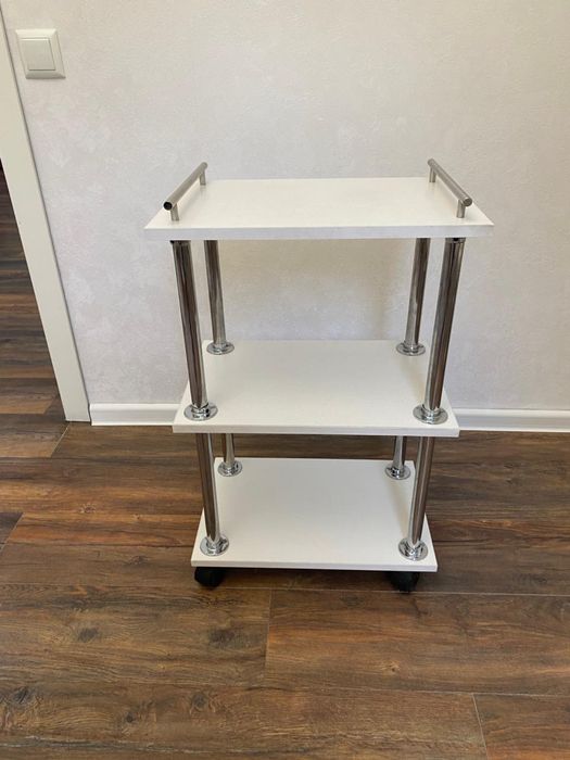 Продам этажерку/стойку на колёсиках