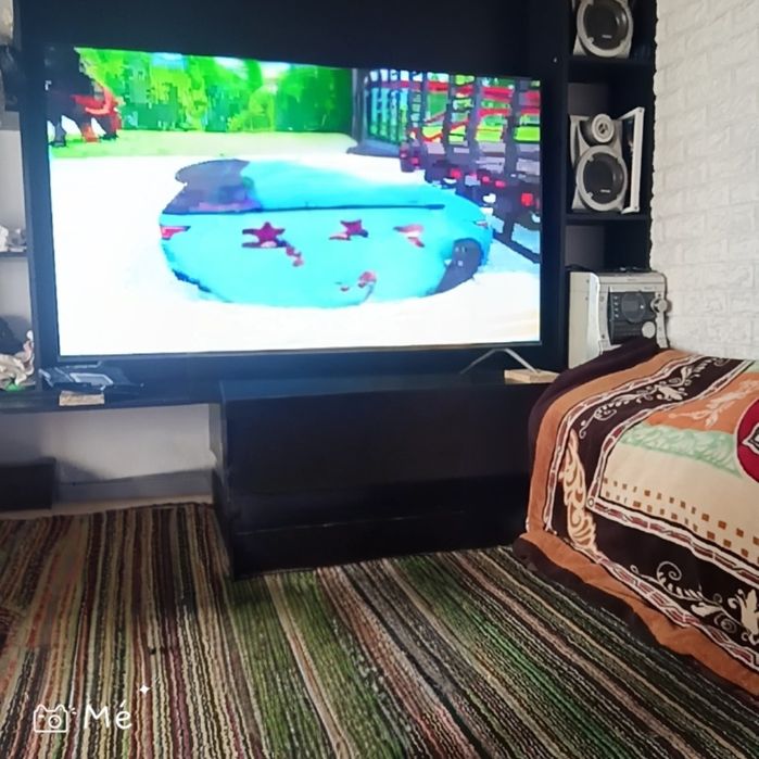 Smart televizor 65li srochna sotiladi.