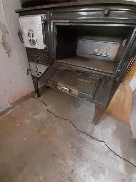 Soba cu plită și cuptor