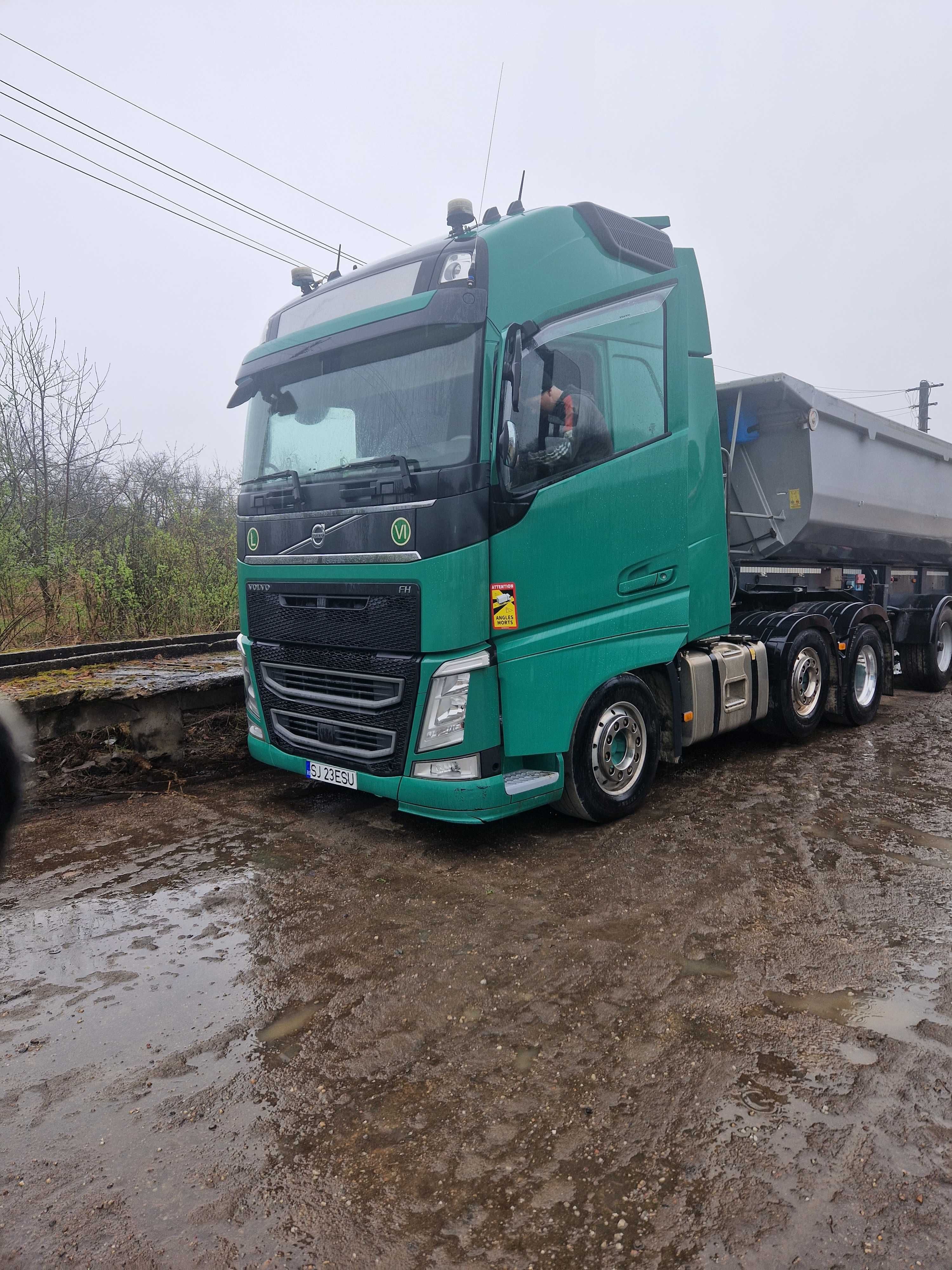 Volvo  500, 6 x 2 , pompa hidraulica hyva