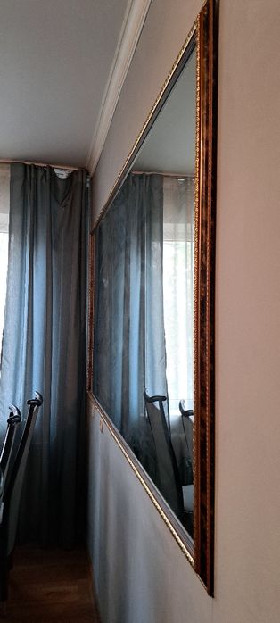 Продаю большое  зеркало.