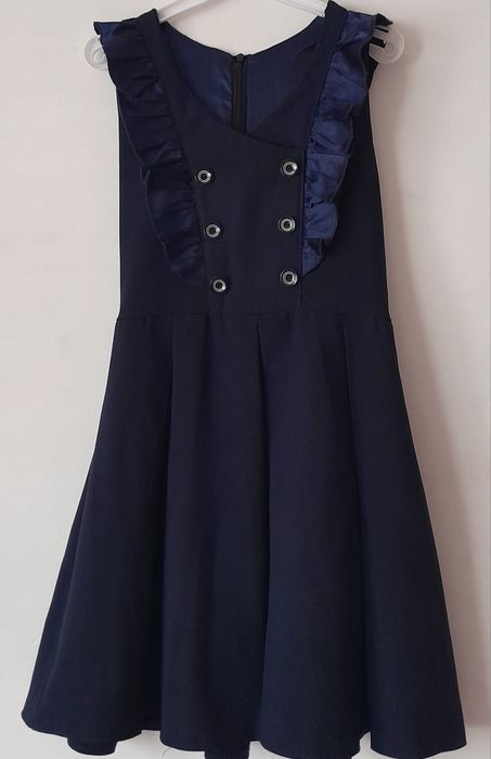 Темносиний сарафан