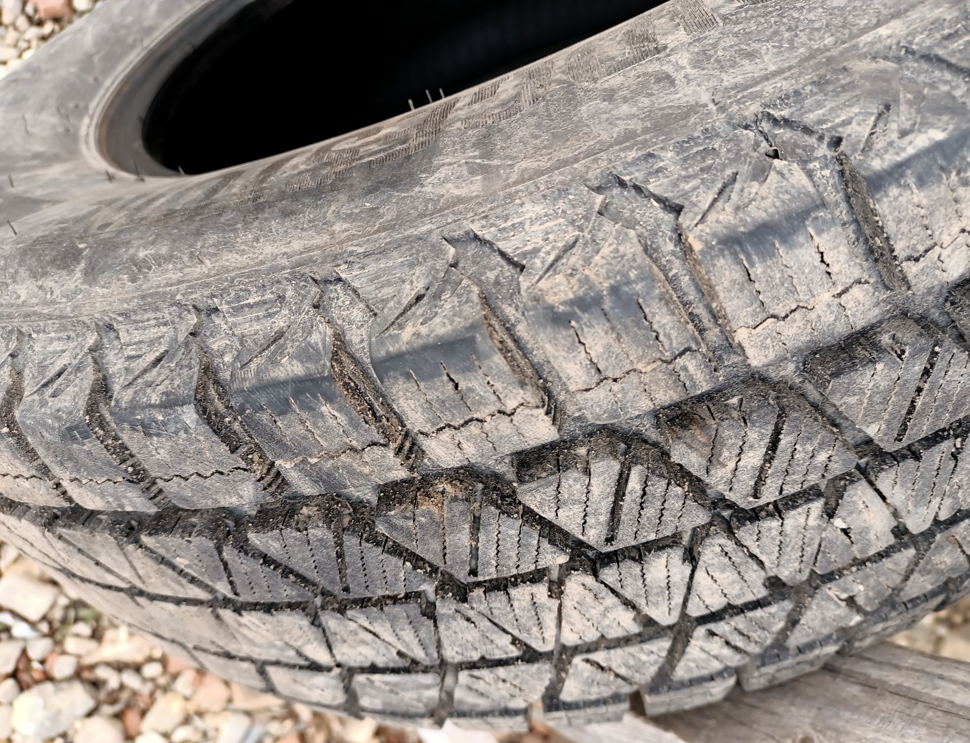 4 Anvelope Bridgestone Blizzak 205 70 R15