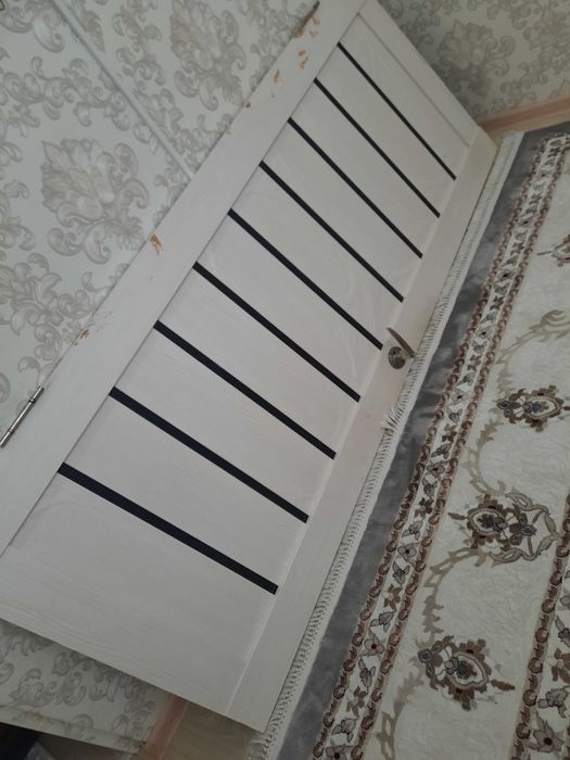 Есік сатылады.1 шт