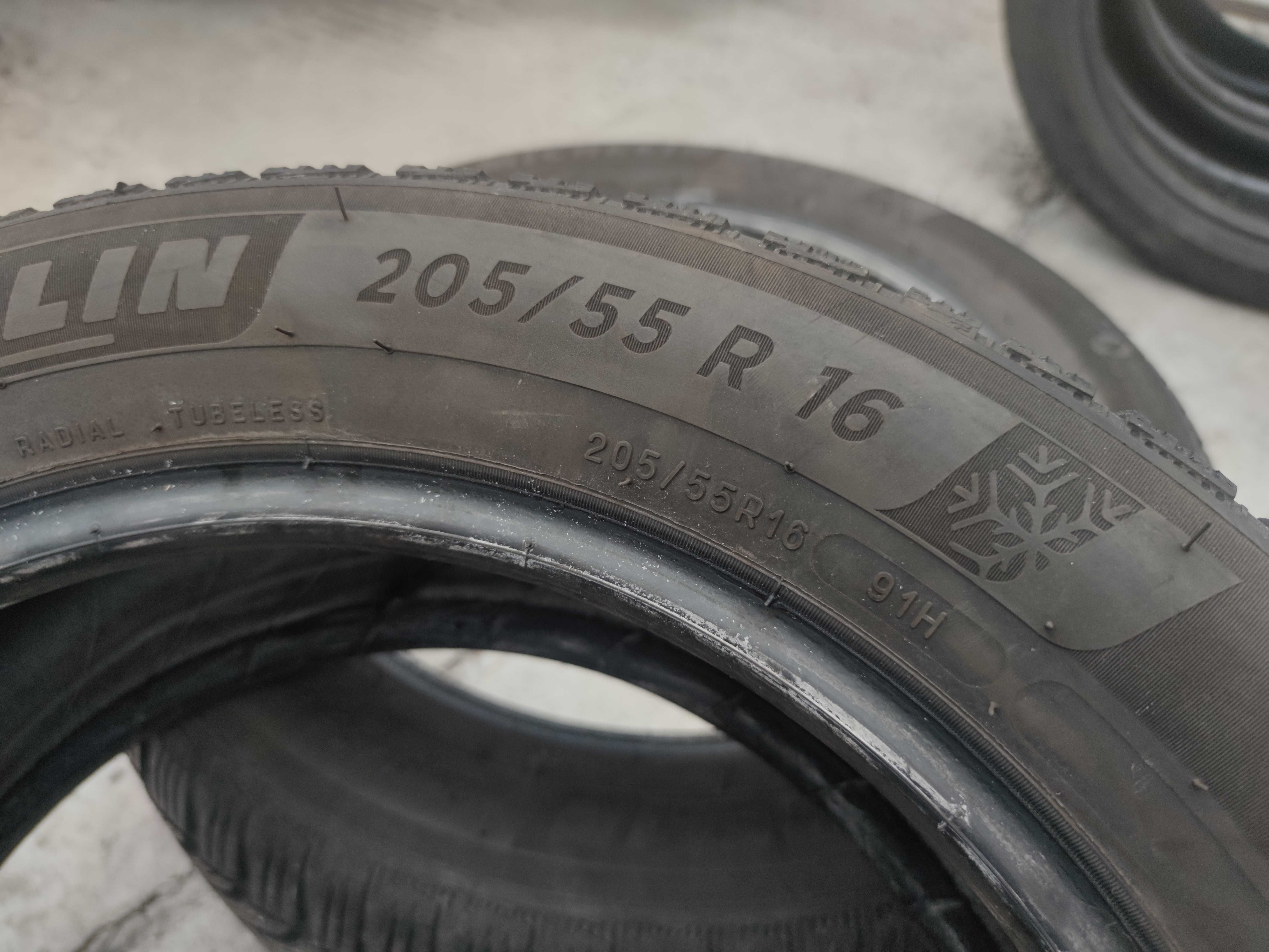 2бр Зимни Гуми 205 55 16 - Michelin