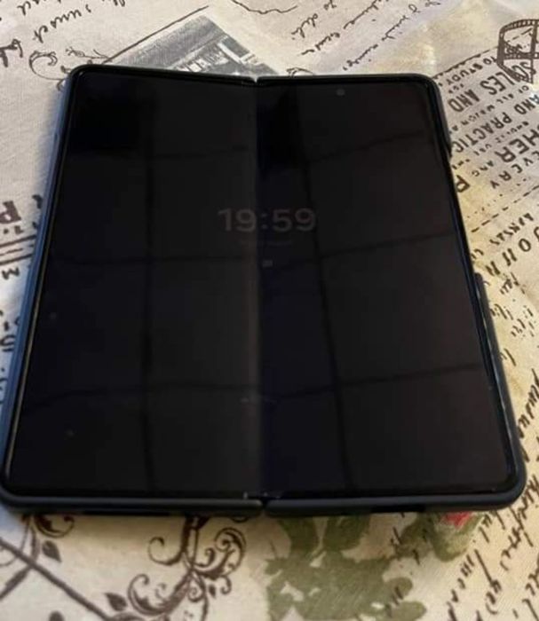 Samsung Z Fold 4