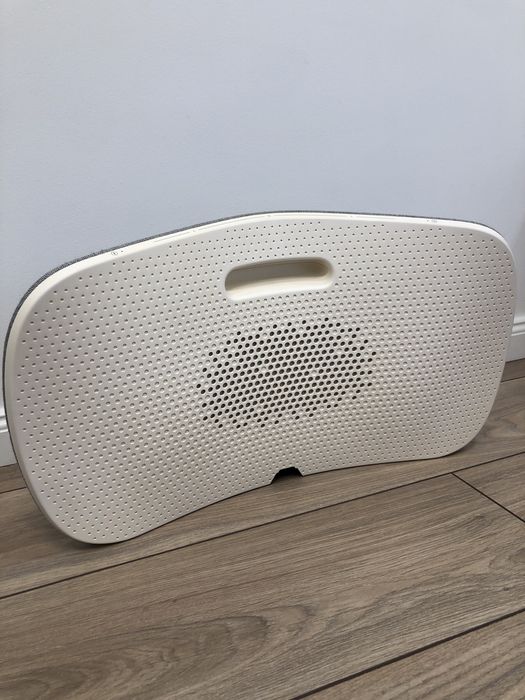 Bang Olufsen / Beoplay a6 cu suport de perete