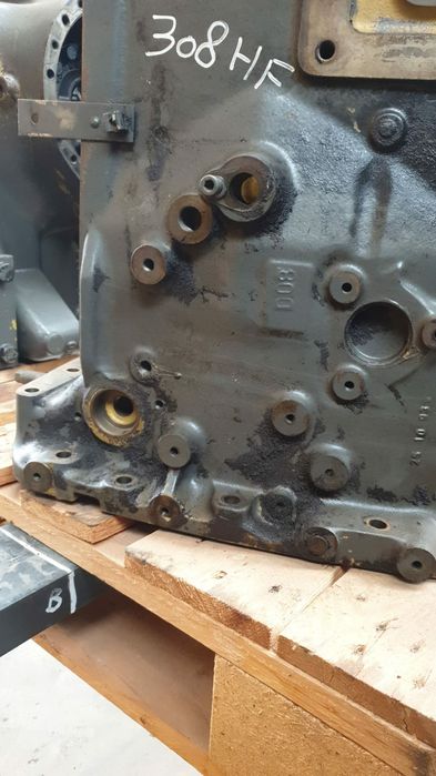 Dezmembrez tractor Fendt 711,716