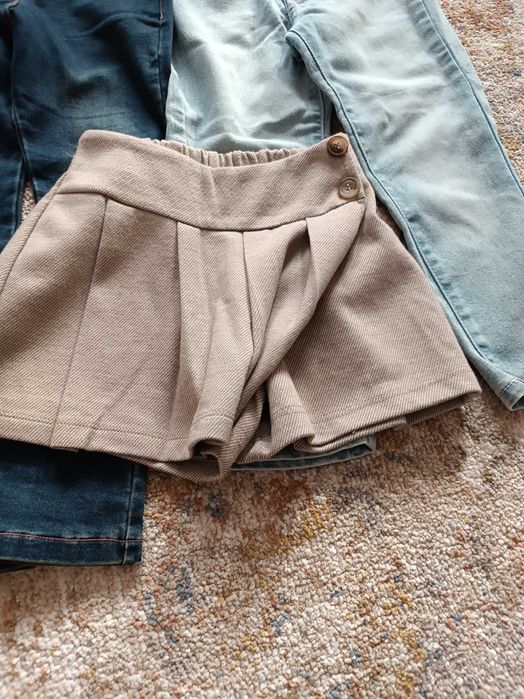 Дънки Boboli и рокли за момиче -110 р-р