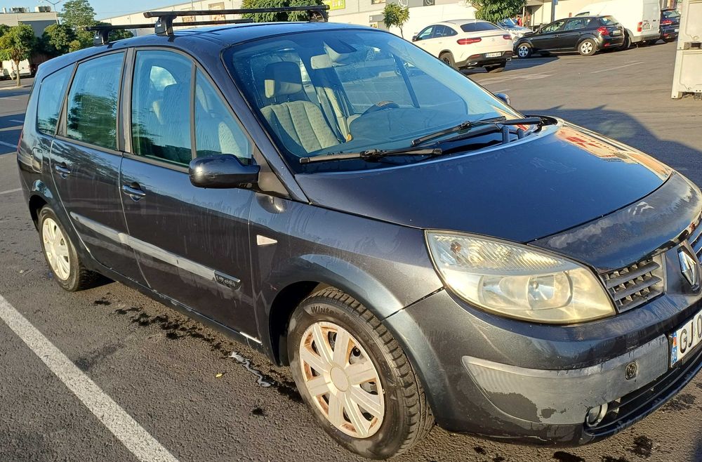 Renault Grand scenic 2 diesel 1.9 DCI 7 locuri din 2005.