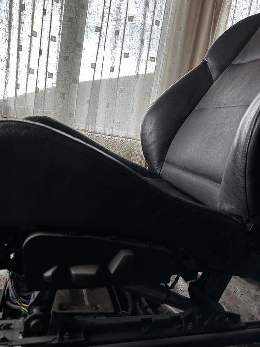 Vand scaune bmw e60 din piele
