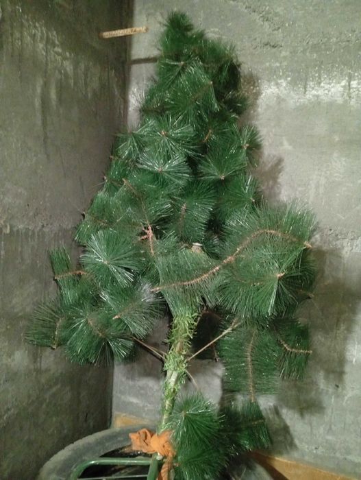 Ёлка новогодняя небольшая