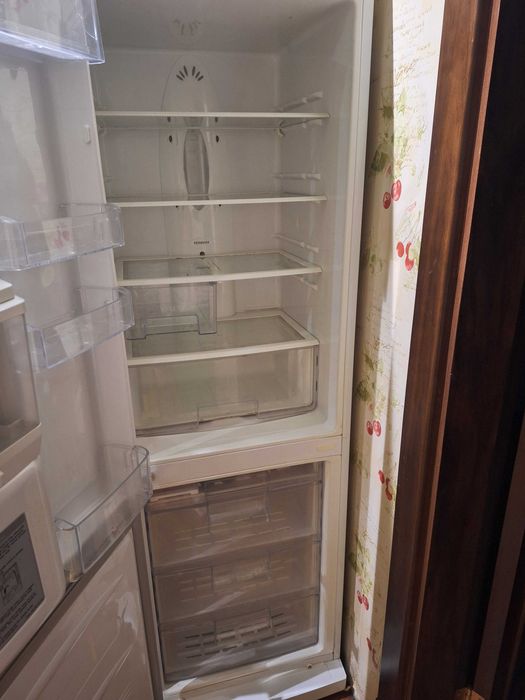 Продам холодильник LG, в отличном состояние