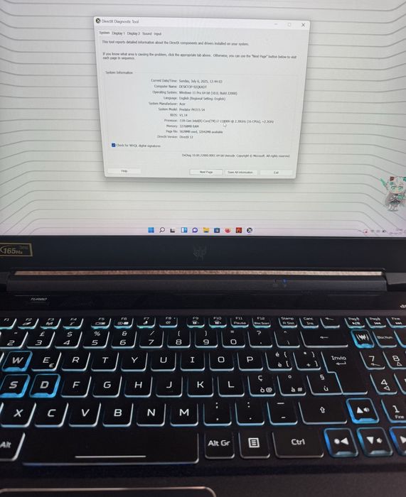 Laptop RTX 3070 Display 4K pe 165 HZ  Predator Helios 300 i7-11800H