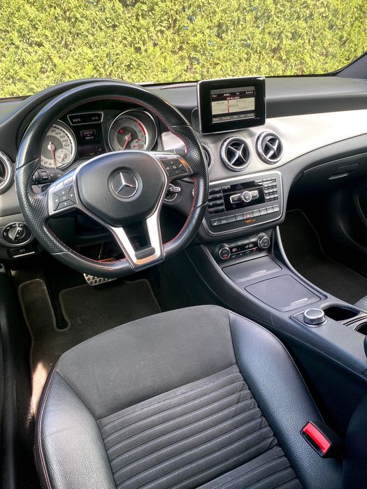 Mercedes Benz GLA Pachet AMG
