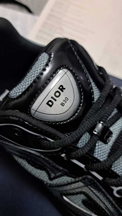adidasi Dior B30