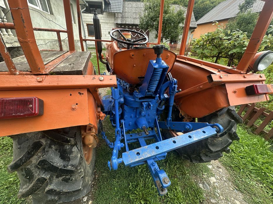 Tractor Fiat 350
