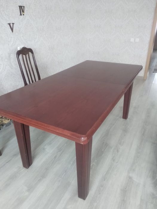 Стол для зала,гостиной