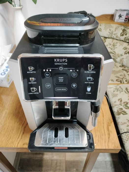 Espressor automat KRUPS Sensation EA910B10.