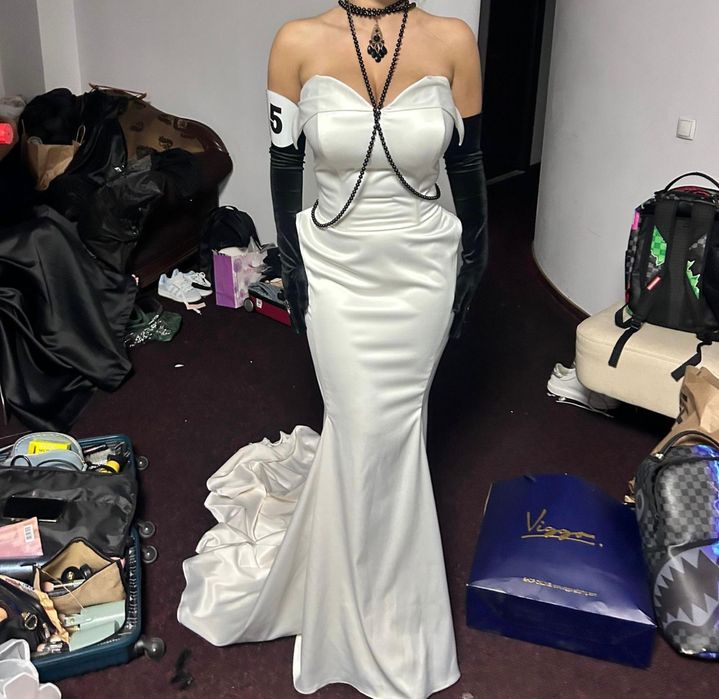 Rochie alba de diferite ocazii