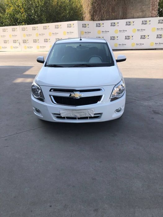 Cobalt moshinasi sotiladi