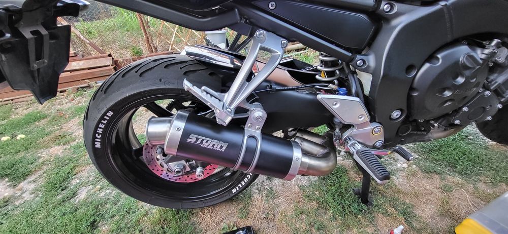 Evacuare Slip-on Yamaha FZ1 cu omologare.