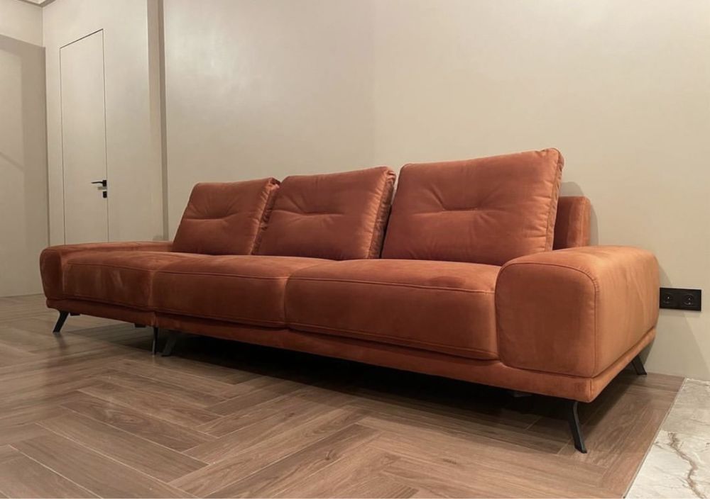 Угловые диваны кресла на заказ а также реставрация мягкой мебели