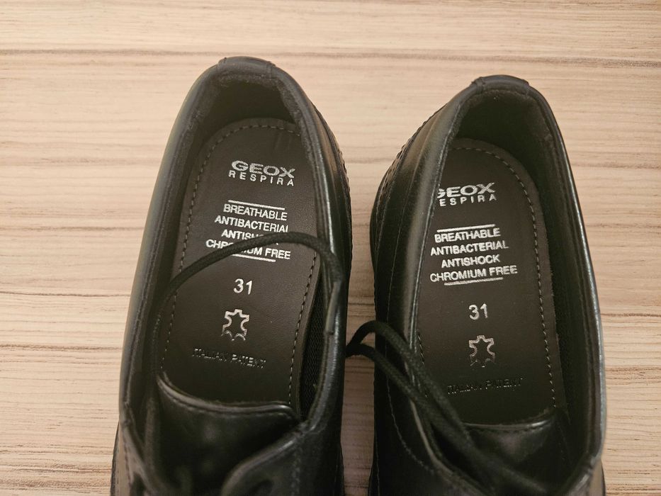 Нови детски обувки Геокс