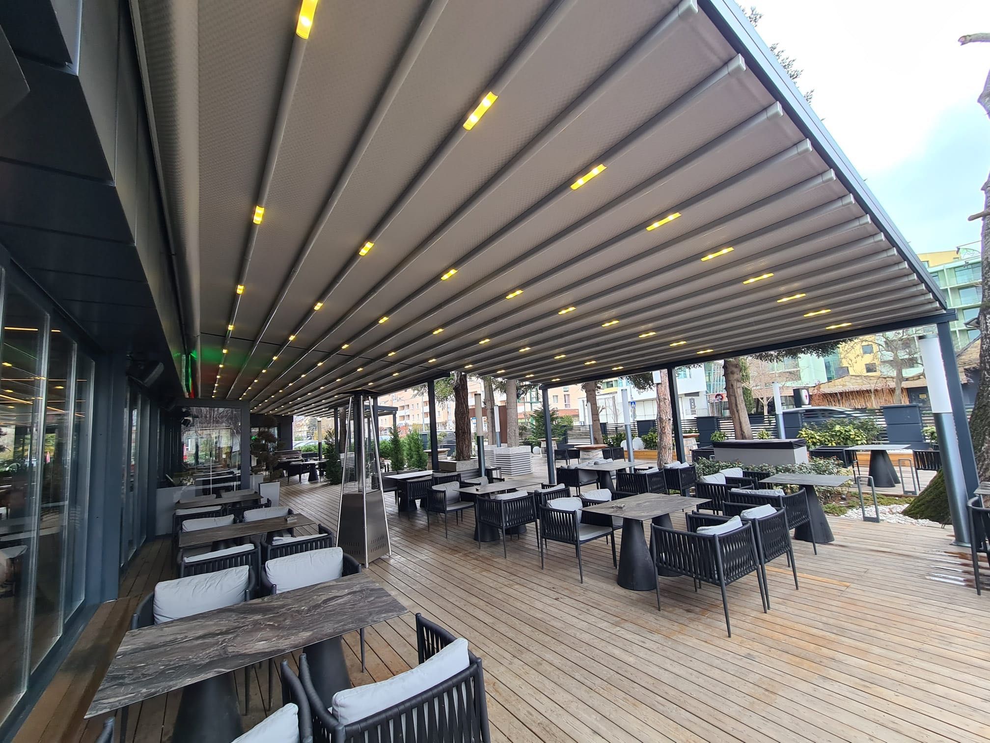 Pergola PRET PRODUCATOR bioclimatica retractabila