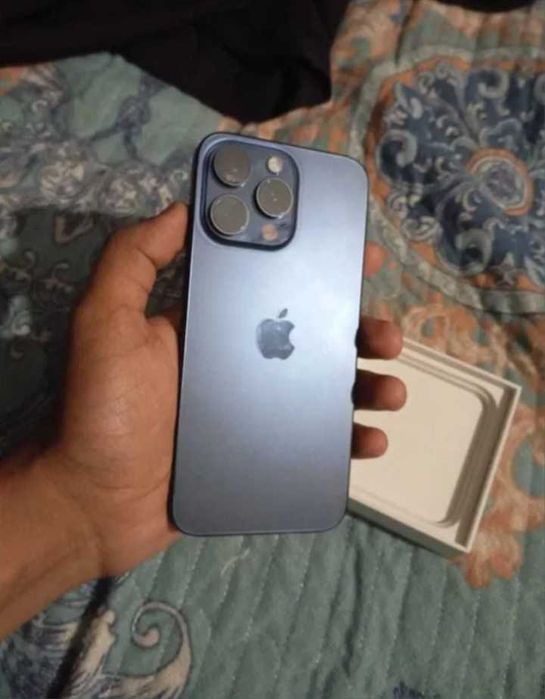 iPhone 15 pro max 256gb