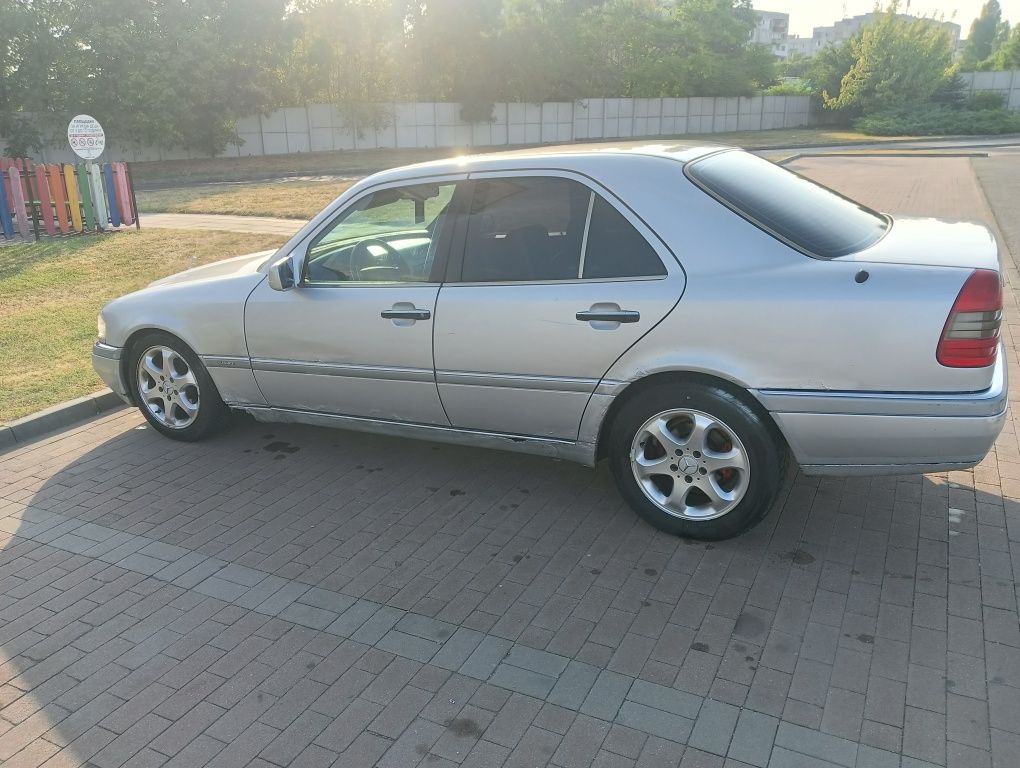 Mercedes c180 w202