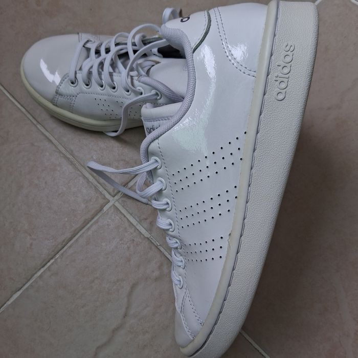 Дамски бели оригинални обувки на Adidas