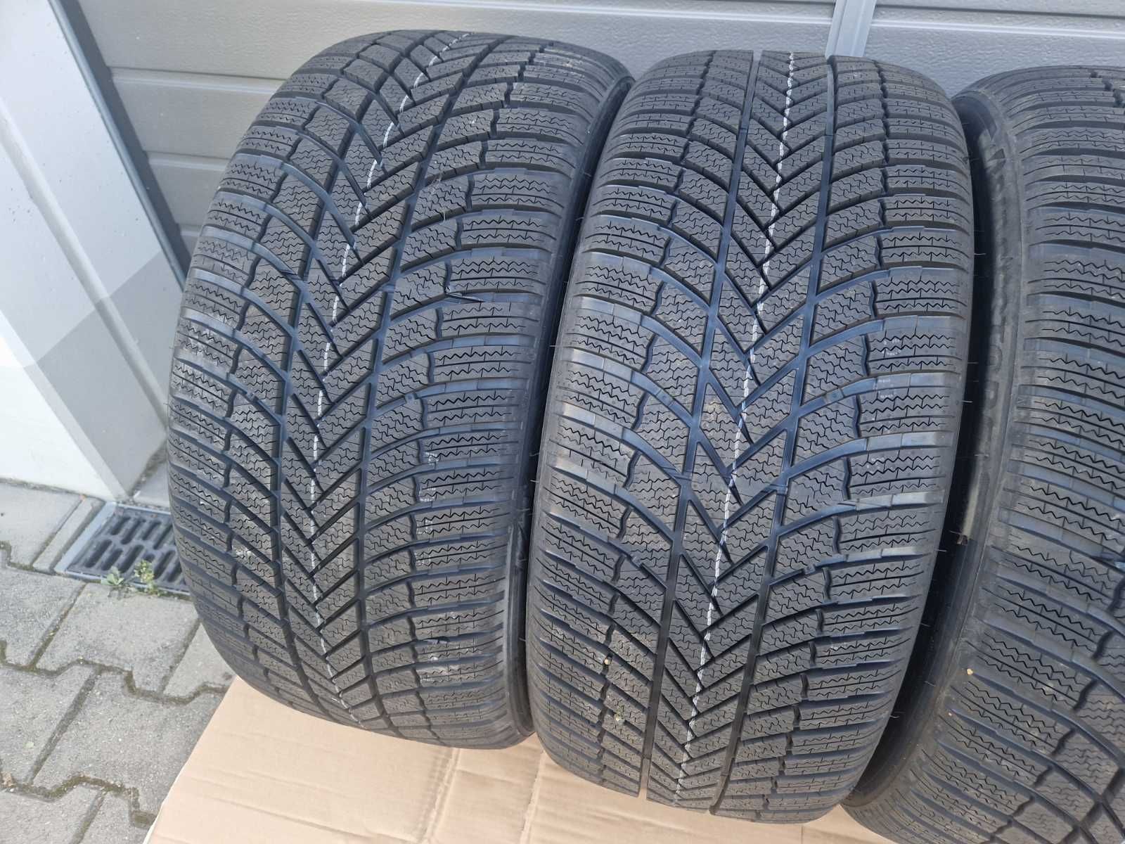 4 броя Bridgestone R21 255/40/-265/40/ спорт пакет 
нови зимни гуми