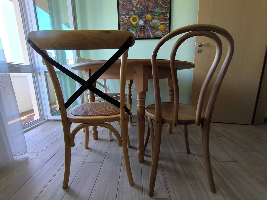 Трапезна маса с 4 стола