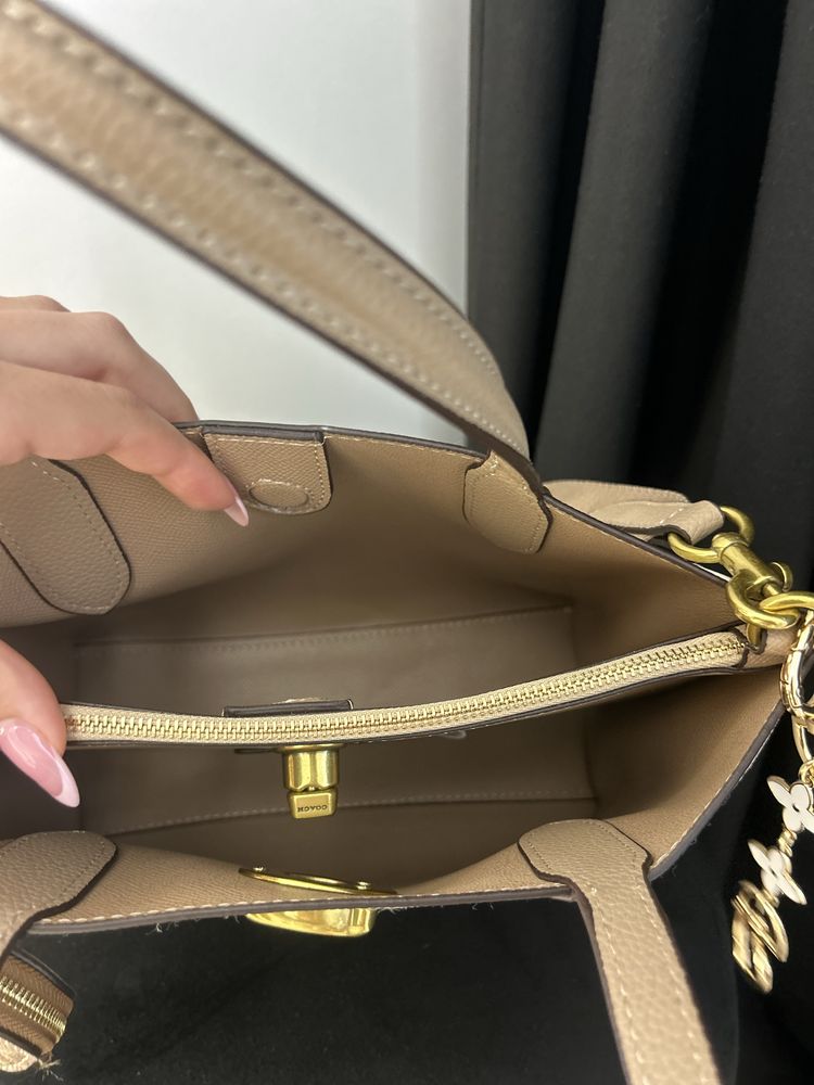 Дамска чанта Coach