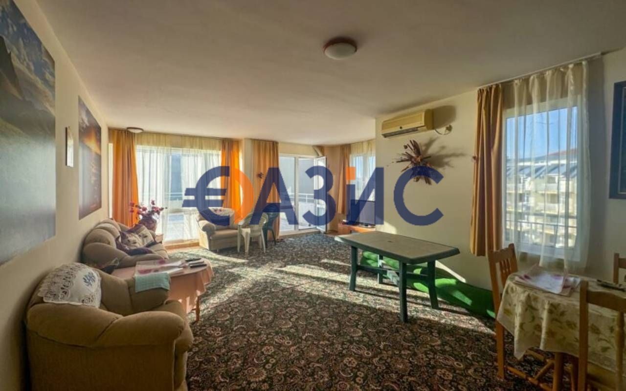 Апартамент с 2 спальнями в комплексе Рутланд Бей, 131 кв.м., Равда,