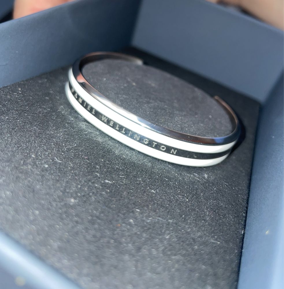 Ceas Daniel Wellington Nou + Brățară din argint