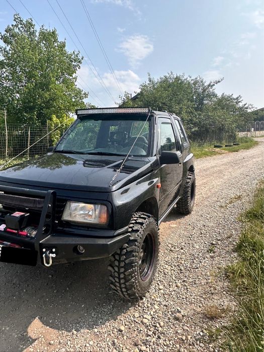 Vând Suzuki Vitara